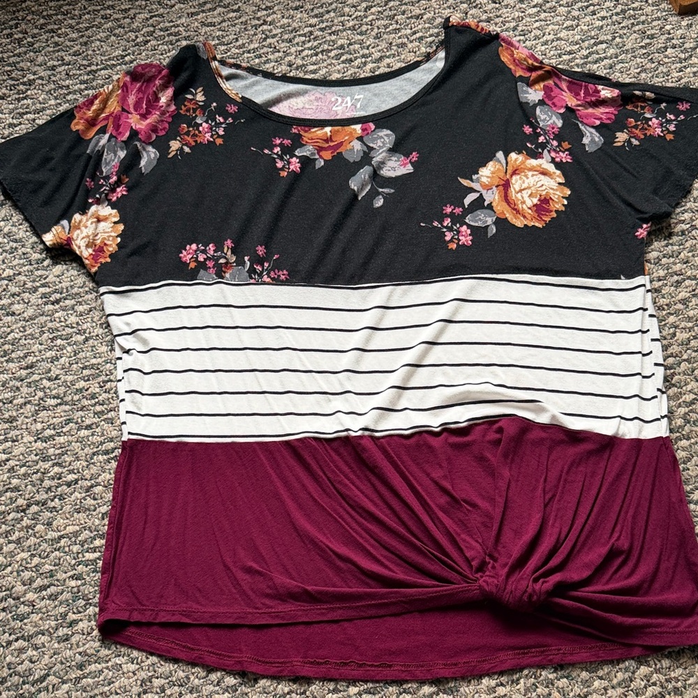Floral-Stripe Short Sleeve Twist-Hem Top - Burgundy/Black